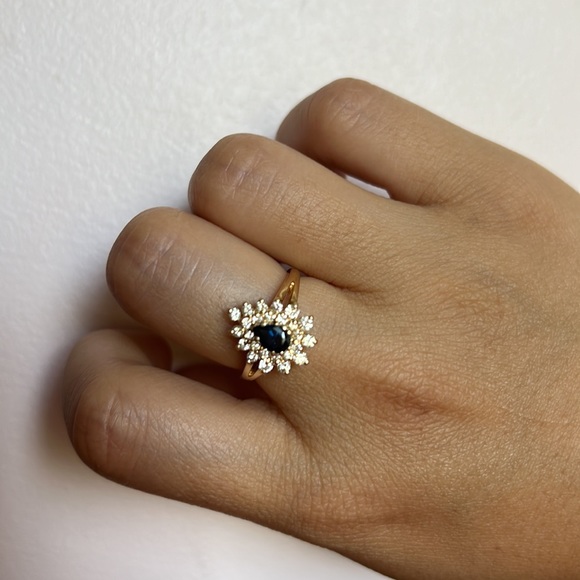 Classy 14k gold sapphire ring - Picture 1 of 9